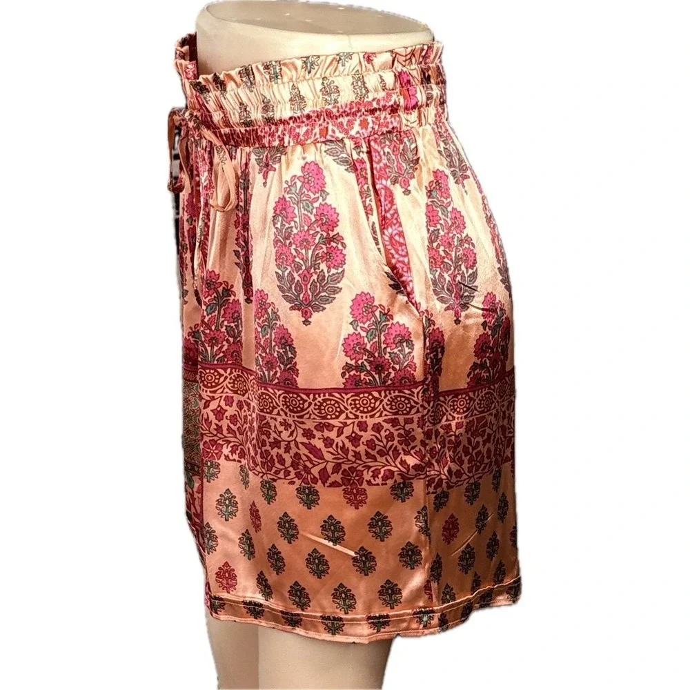 Kaktus Womens +1X Peach Floral Patchwork Satin Gathered Waist Shorts High Rise - Picture 5 of 6